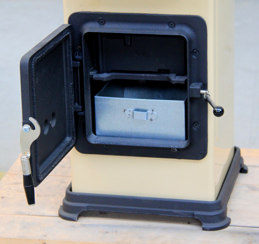 Krbová kamna Thorma THORMA Filakovo - Bozen B TOP - kouřovod nahoru