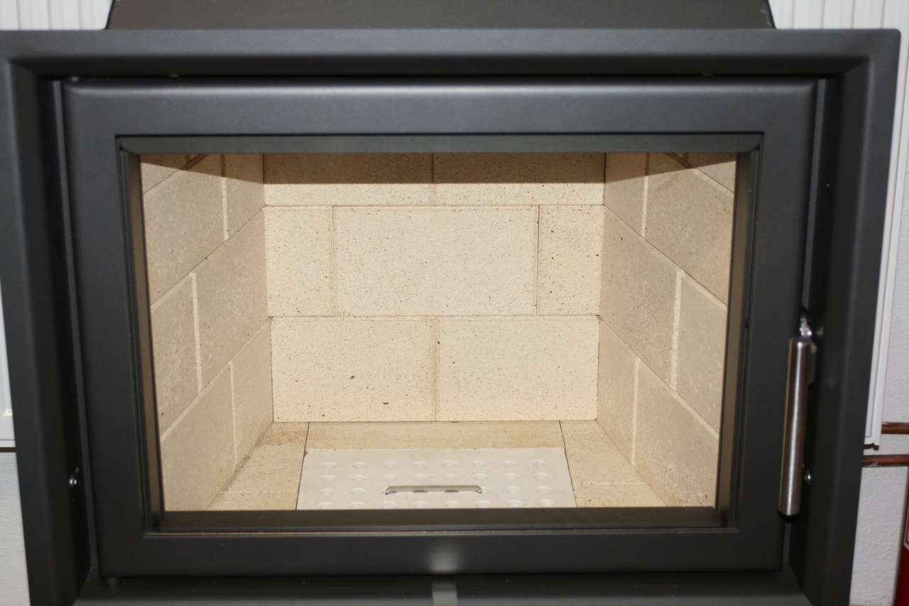 Náhradní díly KOBOK profikrby - Šamotová tvarovka kosam 45mm 210x100x45